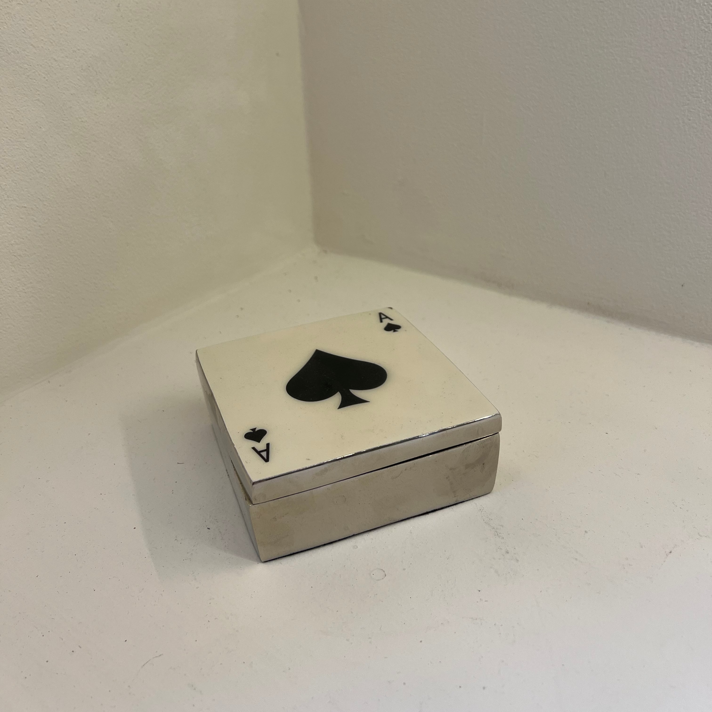 Decorative box “Ace”